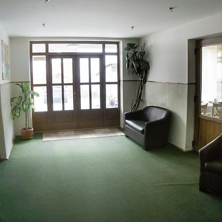 Hotel Merkur 미에르쿠리에씨우크 외부 사진